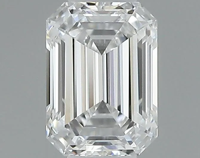 0.31ct Emerald Natural Diamond (Colour E, Clarity IF, Cut GD, GIA Certified)
