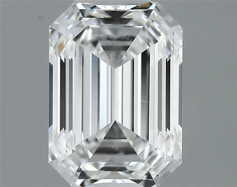 0.38ct Emerald Natural Diamond (Colour E, Clarity VVS1, GIA Certified)