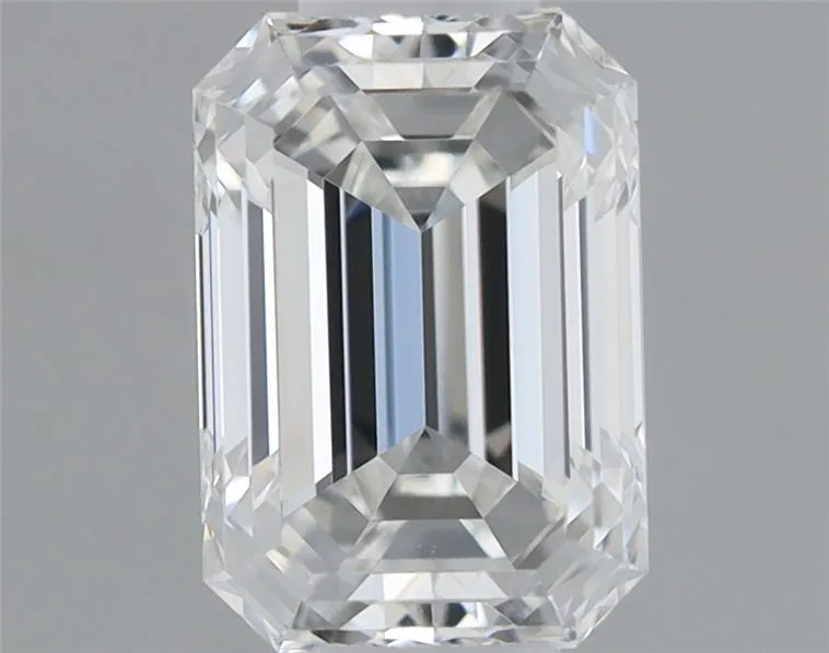 0.4 Carats EMERALD Diamond