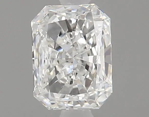 0.4 Carats RADIANT Diamond