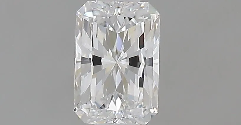0.40ct Radiant Natural Diamond (Colour D, Clarity VVS1, GIA Certified)
