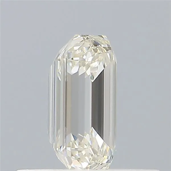 0.42 Carats EMERALD Diamond