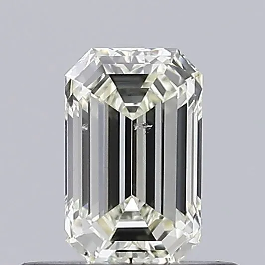 0.5 Carats EMERALD Diamond