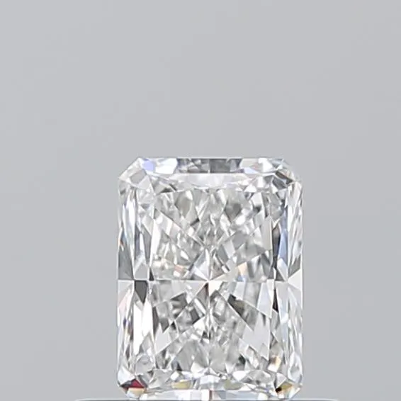 0.50ct Radiant Natural Diamond (Colour E, Clarity VVS2, GIA Certified)