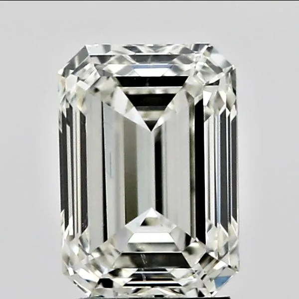 0.6 Carats EMERALD Diamond