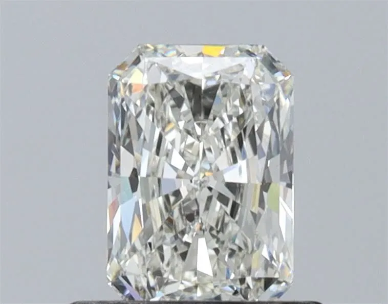 0.6 Carats RADIANT Diamond
