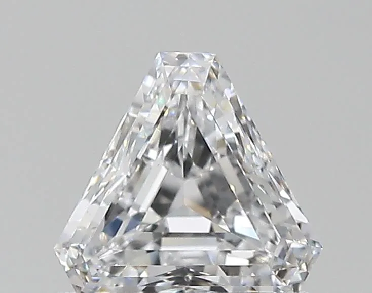 0.71 Carats TRIANGULAR Diamond