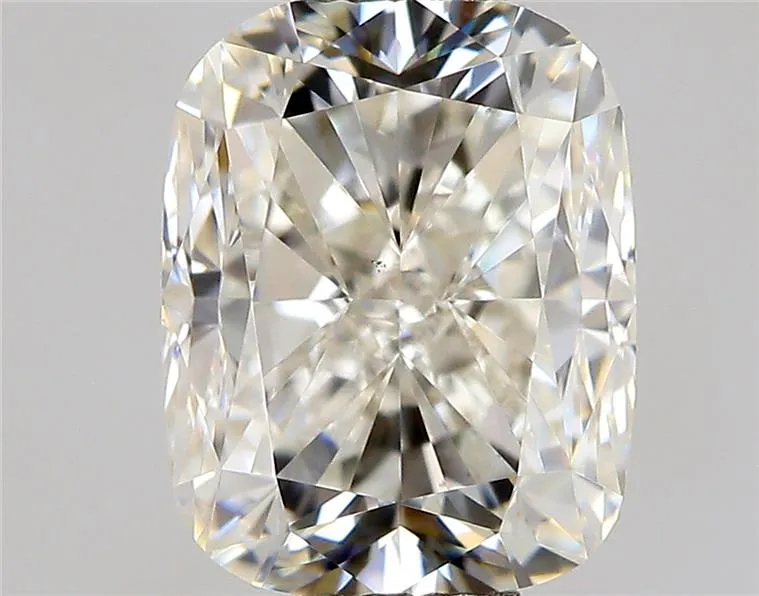 0.8 Carats CUSHION BRILLIANT Diamond