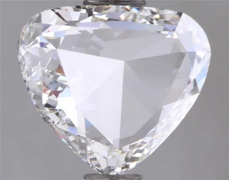 0.84ct Heart Natural Diamond (Colour F, Clarity VVS2, GIA Certified)