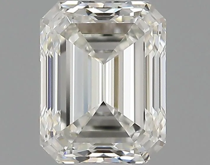 0.9 Carats EMERALD Diamond
