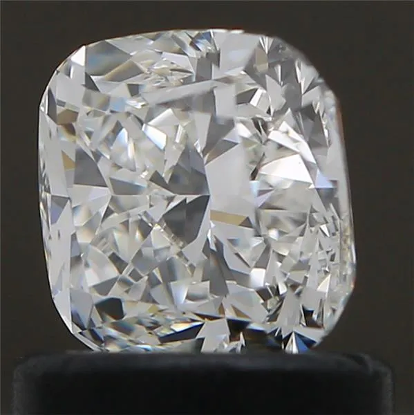 0.90ct Cushion modified Natural Diamond (Colour I, Clarity VS2, GIA Certified)