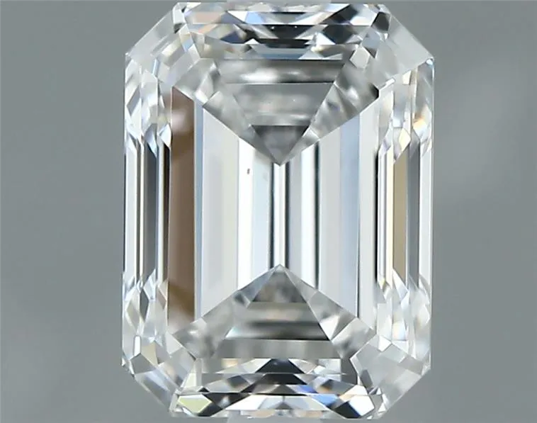 0.90ct Emerald Natural Diamond (Colour E, Clarity VS2, GIA Certified)