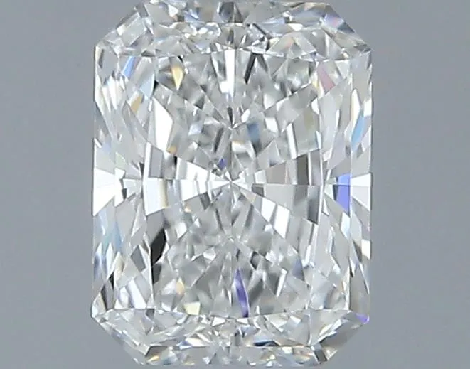 0.90ct Radiant Natural Diamond (Colour F, Clarity IF, Cut GD, GIA Certified)