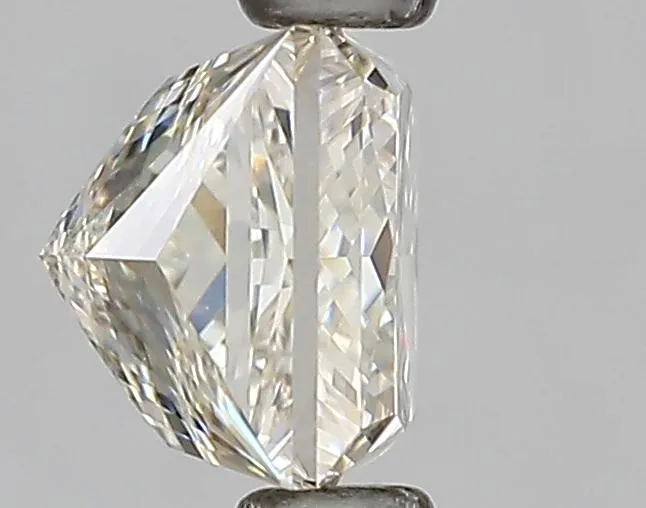 1.01ct Princess Natural Diamond (Colour J, Clarity VVS1, Cut VG, IGI Certified)