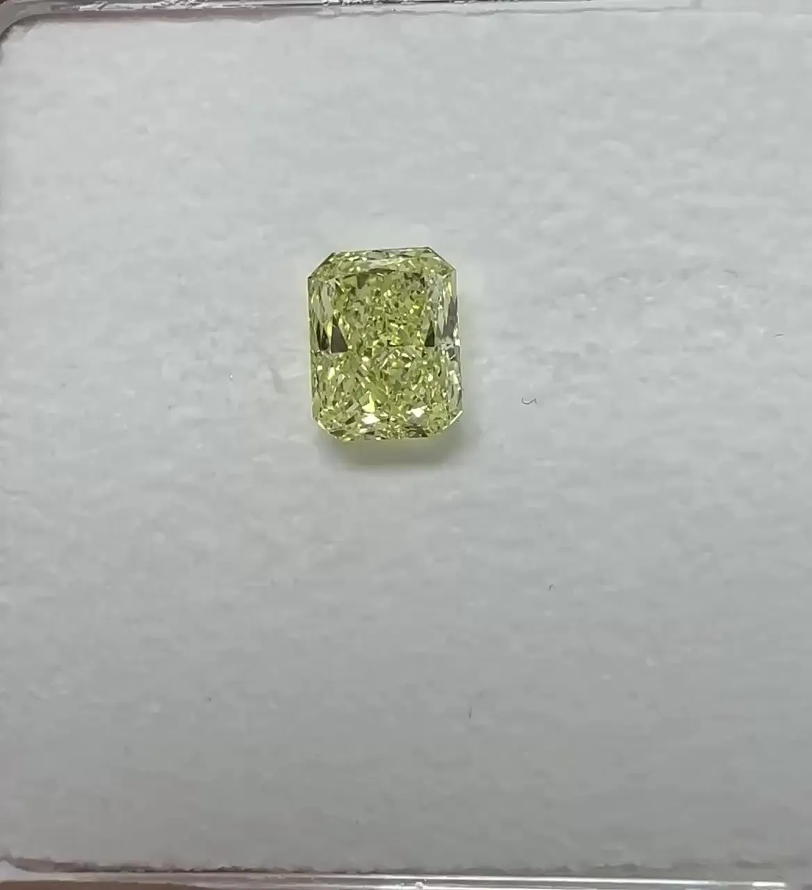 1.50ct Radiant Natural Diamond (Colour Fancy Light Yellow, Clarity VS2, Cut GD, GIA Certified)