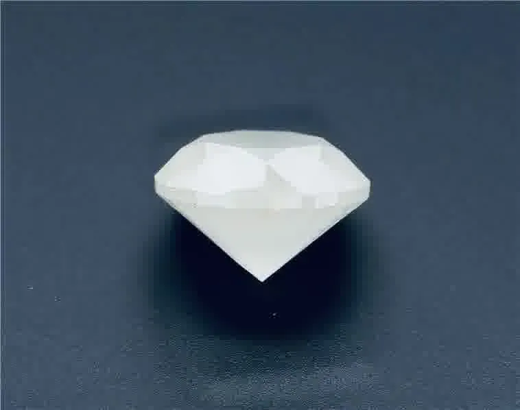 5.23ct Round Natural Diamond (Colour Fancy White, Clarity VVS2, Cut EX, GIA Certified)